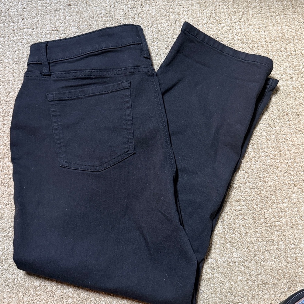 Style & Co. Black Curvy Capri 16 like new